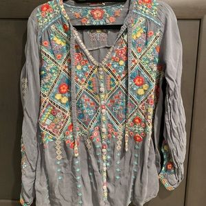 Johnny Was Size M Embroidered Button Down Shirt